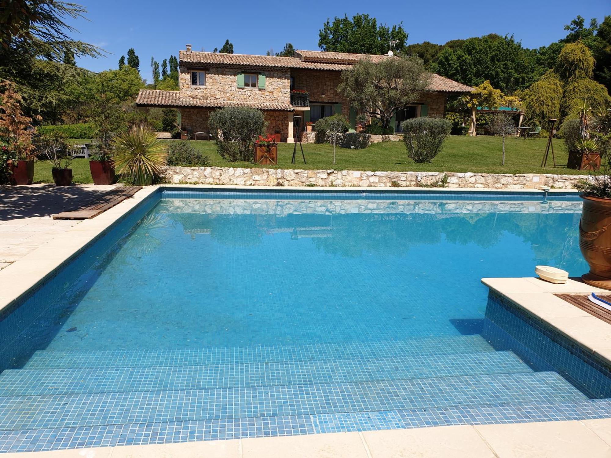 Gite Au Coeur De La Provence & Spa Saint-Cannat Exteriör bild