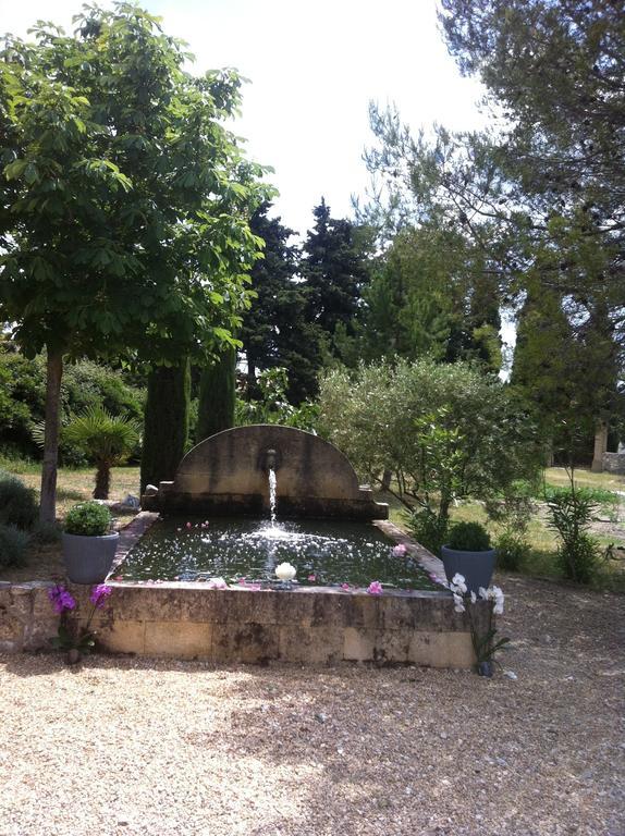 Gite Au Coeur De La Provence & Spa Saint-Cannat Rum bild