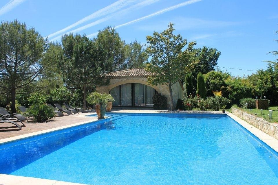 Gite Au Coeur De La Provence & Spa Saint-Cannat Rum bild