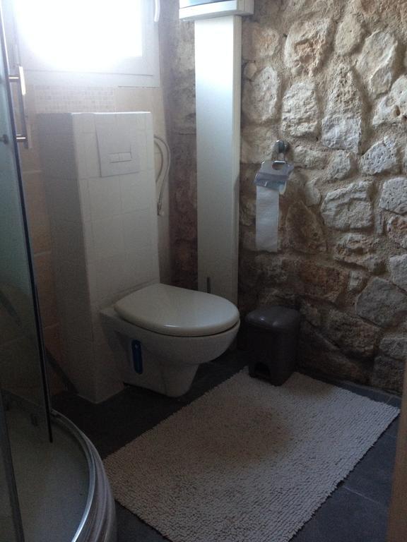 Gite Au Coeur De La Provence & Spa Saint-Cannat Rum bild